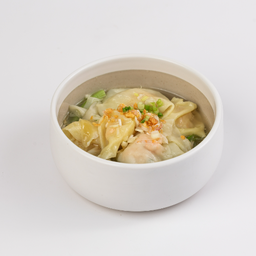 เกี๊ยวน้ำกุ้ง Shrimp Dumpling Soup.