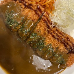 ข้าวแกงกะหรี่หมูทอด