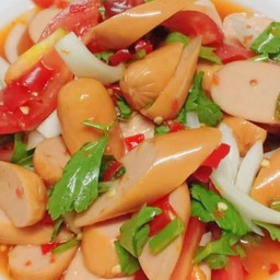 ยำไส้กรอก