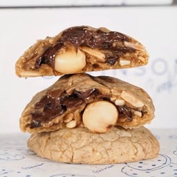 Choc Chip Macadamia