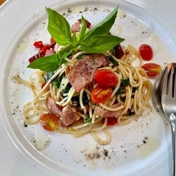 สปาเก็ตตี้โหระพาเบคอน