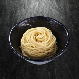 เส้นใหญ่ 