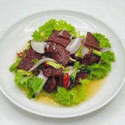 ยำหมูแผ่น