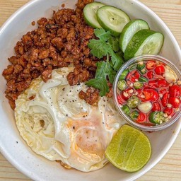 ข้าวหน้าหมูสับกะเทียม