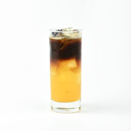 กาแฟอเมริกาโน ผสมน้ำส้มคั้นสด