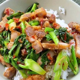 คะน้าหมูการอบ