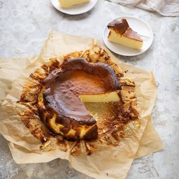 Basque Burnt Cheesecake ชีสเค้กหน้าไหม้ สุดละมุน อร่อยเกินต้าน