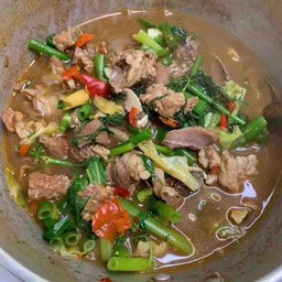 ออ่มเนื้อใส่ผัก..รสแบบอีสาน