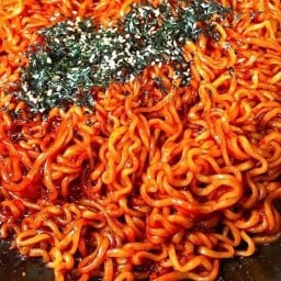 หิวมาม่า -