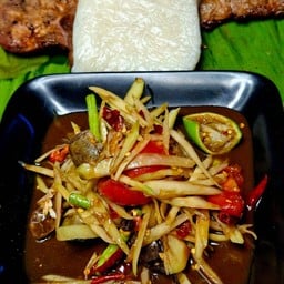 อีสานแคมป์ปลิ้น พระนั่งเกล้า