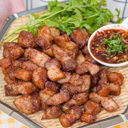 ราชาหมูทอดน้ำปลา หมูทอดคลุกฝุ่น คลองสาม คลองหลวง