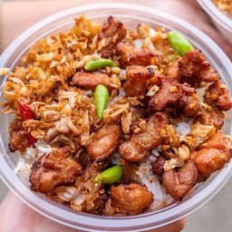 ข้าวหมูทอด กระเทียมพริก