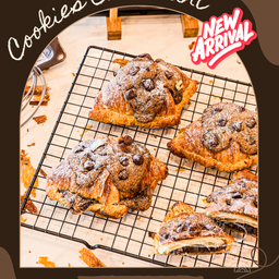 Cookies Croissant เมนูสุดฮิตในปารีส ต้องลองให้ได้นะค่ะ คุ้กกี้ครัวซองต์ เริ่ดมาก