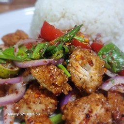 ข้าวยำไก่แซ่บ