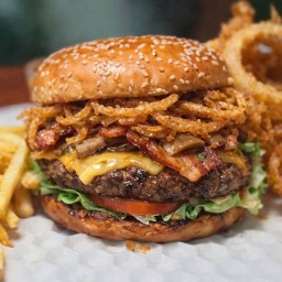 Ebiron Kitchen Soi Pianon