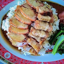 ข้าวหมูแดง+หมูกรอบ