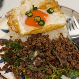 ยำแซ่บ by ครัวข้างบ้าน