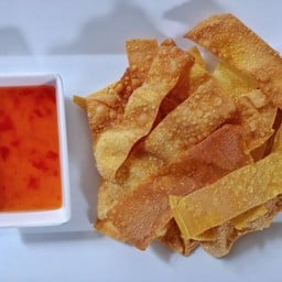 ร้านยำ&ตำ หน้า7-11หอนาฬิกา(ข้างต้มเลือดหมูตานวย)