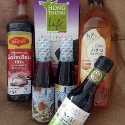 ร้าน รัก กาย *  อาหารตามสั่งเพื่อสุขภาพ *