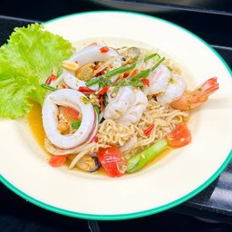ยำมาม่ารวมมิตรทะเล(DR)