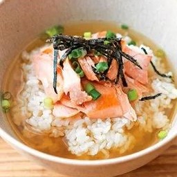 Chaduke-Salmon-200g ข้าวต้ม+ปลาแซลมอน-200g 茶漬けサーモン200