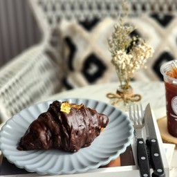 Dirty Chocolate Dip Croissant