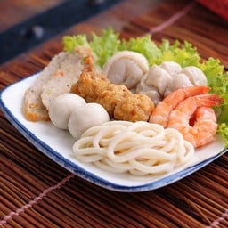 เฮียบุ้งเย็นตาโฟ ข้าวต้มปลาหน้าอำเภอ ก๊วยเตี๋ยวเย็นตาโฟ  ต้มยำ ต้มยำเย็นตาโฟ ข้าวต้มปลา ต้มยำทะเล