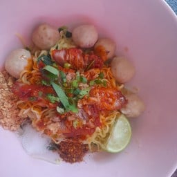 เจ้แดงก๋วยเตี๋ยวหมูตุ๋น-เนื้อตุ๋น