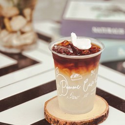 Iced Black Coconut น้ำมะพร้าวสดๆ กับกาเเฟหอมกรุ่น เข้ากันที่สุด