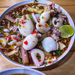 ยำหมึกกระดอง