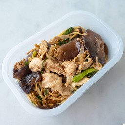 อกไก่ผัดขิง