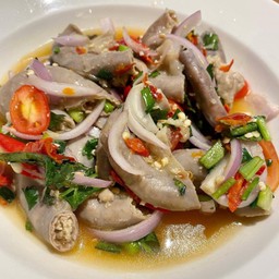 ยำใส้อ่อน