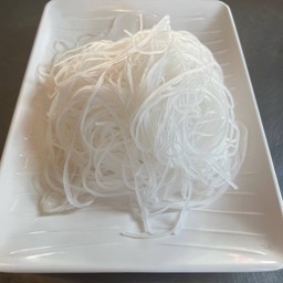 วุ้นเส้น