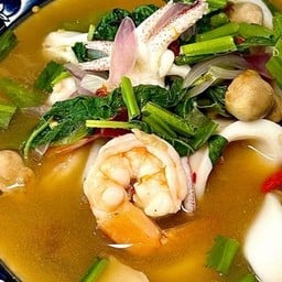 ต้มยำทะเลน้ำใส