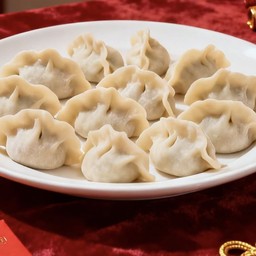 เกี๊ยวหมูสับขึ้นฉ่าย/ 12 ชิ้น 芹菜猪肉饺子