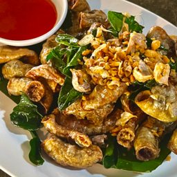 ไส้ทอดกระเทียม