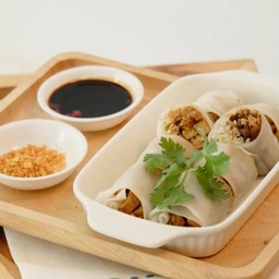 ก๋วยเตี๋ยวหลอด / Noodle Roll