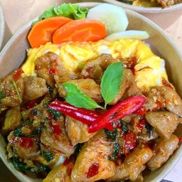 ข้าวกะเพราไข่ข้น