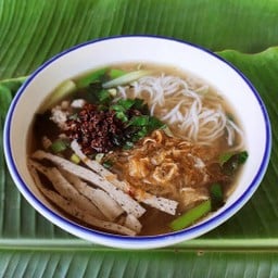 ราชาก๋วยจั๊บญวน & ราชาข้าวไข่เจียว (King noodle & King omelette)