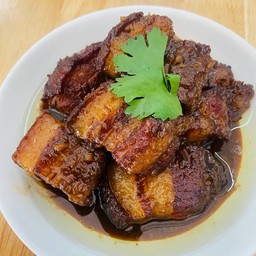 หมูฮ้องสูตรภูเก็ต