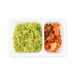 บะหมี่ผักไก่กรอบซอสยังนยอม