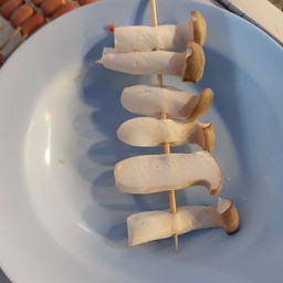 เห็ดออรินจิ(หม่าล่า)