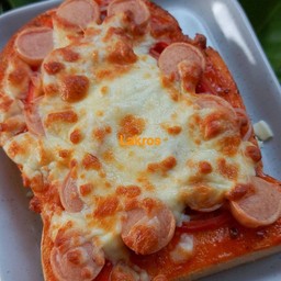 ขนมปังพิซซ่าชีสปูอัดใส่กรอก