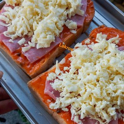 ขนมปังพิซซ่าแฮมชีส