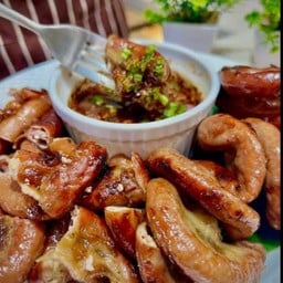 นายที คอหมูย่าง กาดอินทร