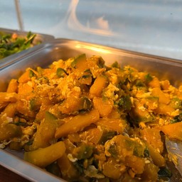 ผัดฟักทองใส่ไข่ถุง