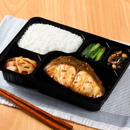 ปลาโอกิเมไดหมักซอสโชยุโคจิย่างถ่าน