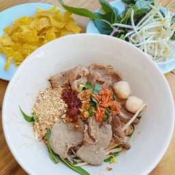 ธ.ธาม ก๋วยเตี๋ยวเรือ