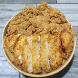 ข้าวไก่ทอด (อกไก่) - ไข่เจียวกรอบ