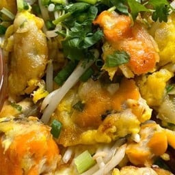 ผัดไทยโบราณ - หอยทอด / ชาไข่มุก